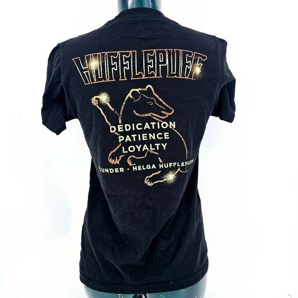 Hufflepuff Wizard House Graphic Tee T-Shirt Women's Size S 3260 - Picture 2 of 5